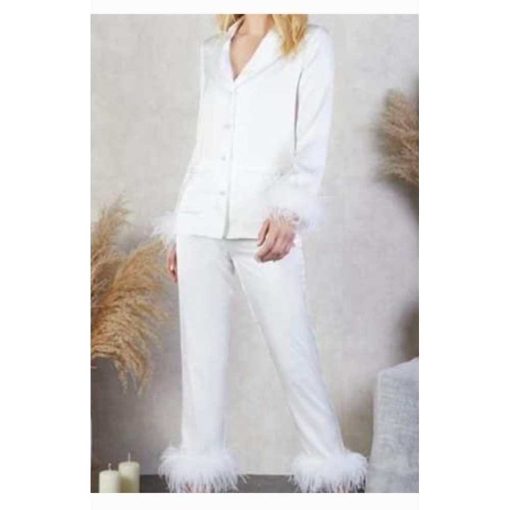 Nadine Merabi Pajama Top Bottom Set Size Small White Feather Trim Darcie Silk